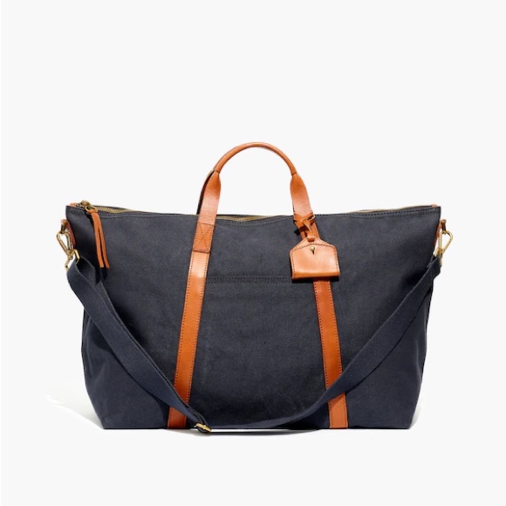 Madewell The Essential Overnight Bag in Canvas